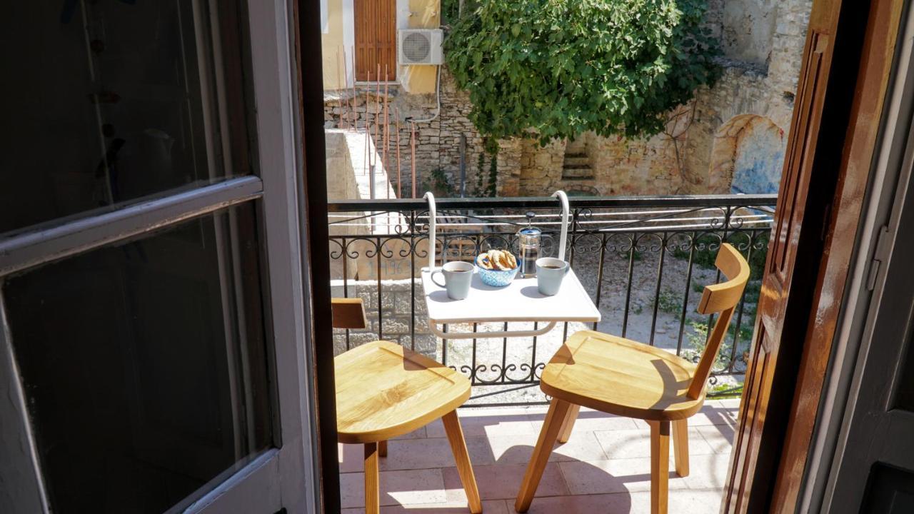 Cozy Apartments In Symi Center Exterior foto